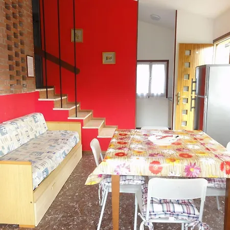 Quiet Near The بيبيوني